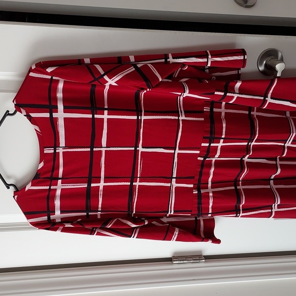 Sami & Jo mini dress xl 3/4 sleeve red, black, white throughout - Picture 9 of 12